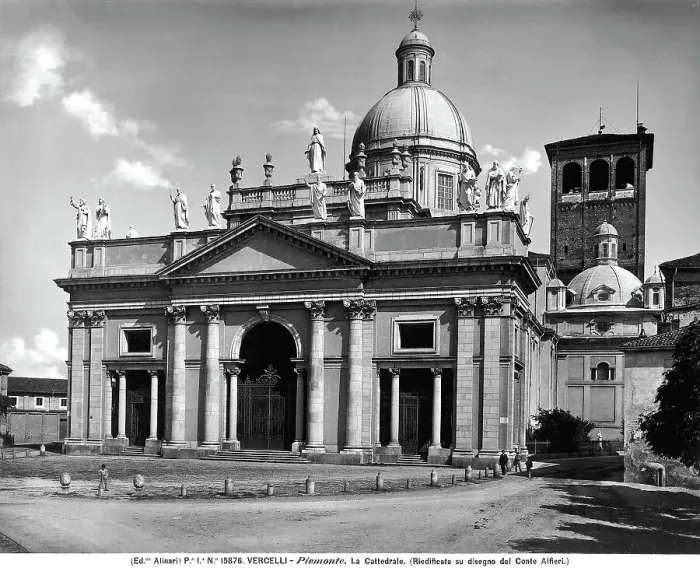 Stampa con cornice : La facciata della cattedrale di Vercelli