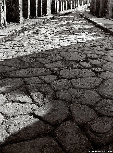Cobbled pavement of a street in Pompei