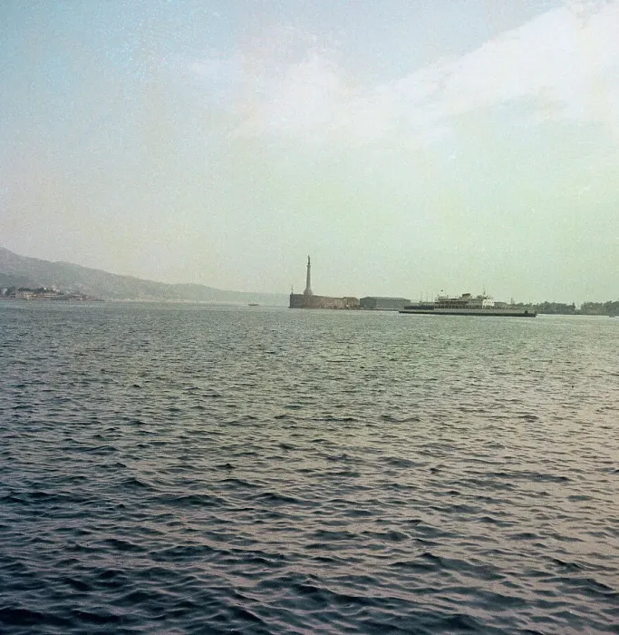 Impression encadrée : L'Éclairage du Phare de Messine
