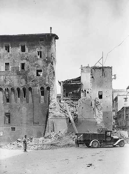 Palazzo Comunale damaged by bombing, Bologna