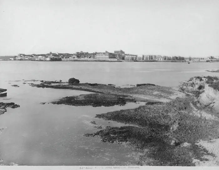 Stampa con cornice : Veduta panoramica di Siracusa