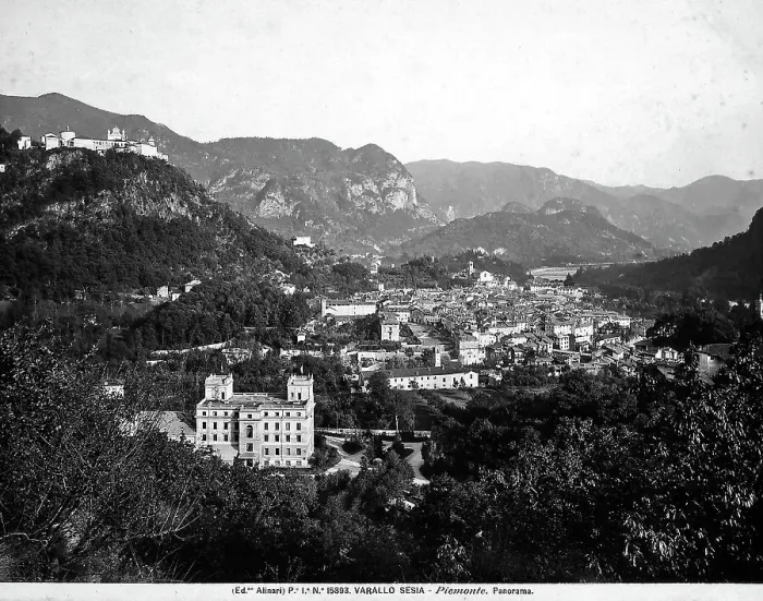Stampa con cornice : Veduta panoramica di Varallo