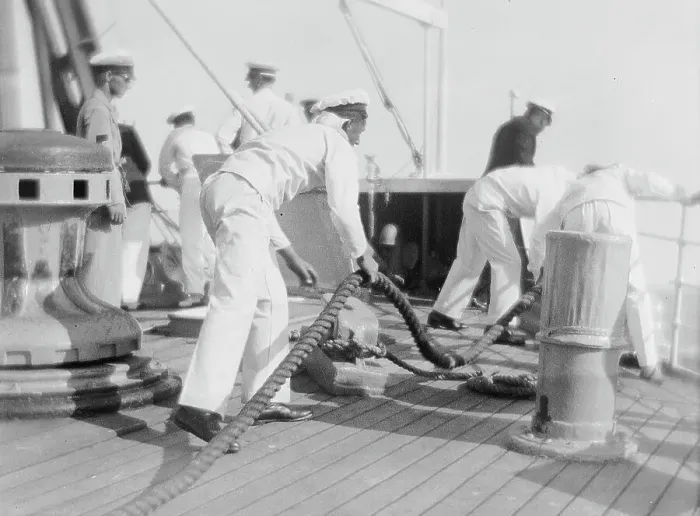 Stampa con cornice : Marinai al lavoro