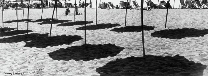 Stampa con cornice : Ombre sulla spiaggia