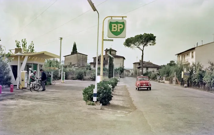 Impression encadrée : Gare de ravitaillement en carburant
