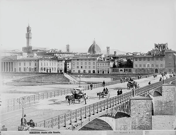 View with people of the Bridge of Graces. The dome of Santa Maria del Fiore and Palazzo Vecchio are visible in the background