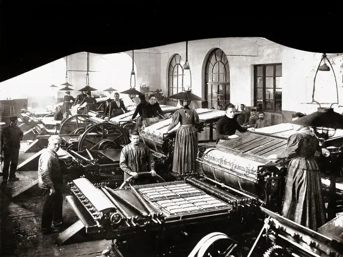 Stampa con cornice : Operai al lavoro nella tipografia Barbera a Firenze