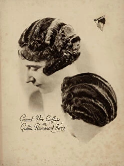 Images Dated 15th April 2010: Advertising Gallia Permanent Wave machine for styling hair
