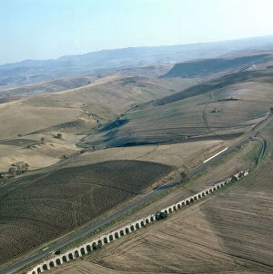 Images Dated 27th December 2007: Aerial view of the aqueduct of Tarquinia