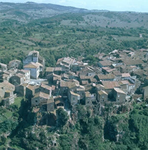 Images Dated 19th December 2007: Aerial view of Barbarano