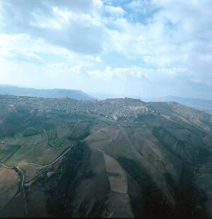 Images Dated 17th December 2007: Aerial view of Caltagirone