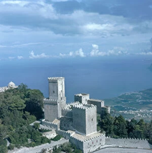 Images Dated 17th December 2007: Aerial view of Erice: Balio Castle