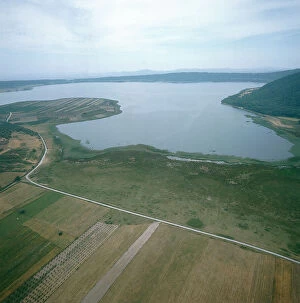 Images Dated 18th December 2007: Aerial view of Lake Vico