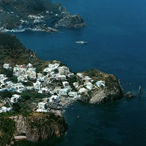 Images Dated 2nd October 2009: Aerial view of Ponza island