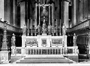 Images Dated 8th April 2010: Altar, frontal view, Donato di Niccol di Betto Bardo detto Donatello (1386-1466), church of S