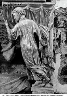Images Dated 15th September 2011: Angel holding a curtain in the funeral monument of Cardinal de Bray, work by Arnolfi di Cambio