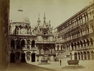 Images Dated 24th January 2011: Animated view of the courtyard of Palazzo Ducale in Venice, with the faade of the Clock