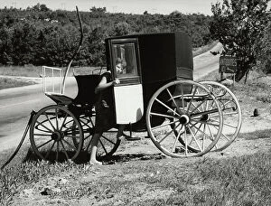 Images Dated 14th April 2011: Antique carriage on a country road
