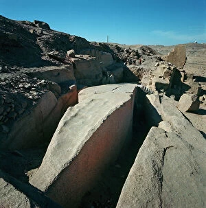 Images Dated 21st October 2011: Aswan: the ancient granite quarry used to build the temples