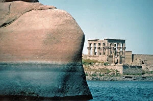 Images Dated 24th October 2011: Aswan, the temple remained Files water until a few years ago