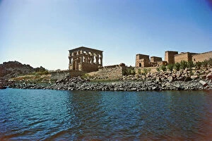 Images Dated 24th October 2011: Aswan, the temple remained Files water until a few years ago