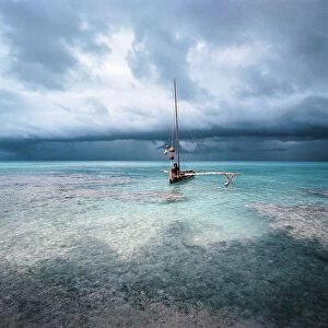 Images Dated 17th November 2008: Bad weather approaching on the lagoon of Rangiroa during the shooting of the film 'Oceano'