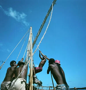 Images Dated 20th November 2009: Badjuni Islands. Fishermen with their boats