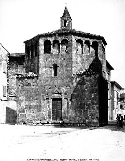 Images Dated 2nd April 2012: Baptistery of Ascoli Piceno