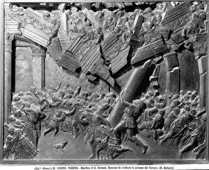 Images Dated 30th April 2012: Bas-relief of Sampson Destroying the Temple, by Bartolomeo Bellano