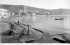 Images Dated 11th March 2010: The beach of San Remo: in the background, the town and a few people in the foreground
