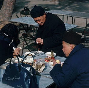 Images Dated 23rd October 2009: Beijing. Breakfast outdoors in the public parks