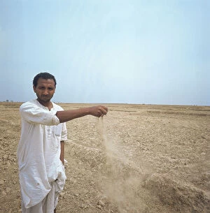 Images Dated 24th May 2007: Bihar, drought