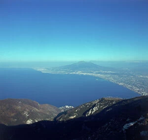 Images Dated 16th March 2007: Bird's eye view of the gulf of Naples