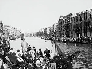 Images Dated 19th June 2009: Boat race on the Grand Canal, Venice