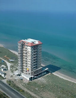 Images Dated 10th December 2007: Building under construction on the Adriatic Coast; aerial view