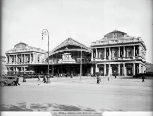 Images Dated 20th December 2012: Front building of the Termini railway station in Rome, before the 1947 renovation
