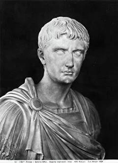 Images Dated 18th November 2011: Bust in marble of the Emperor Augustus, a portrait in military clothing