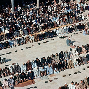 Images Dated 13th December 2011: Cairo. El-Azhar Mosque in the patio crowd gathered for Friday prayers (XII century)