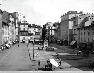 Images Dated 3rd December 2008: Campo de Fiori square in Rome. We see a monument to Giordano Bruno in the middle of the square