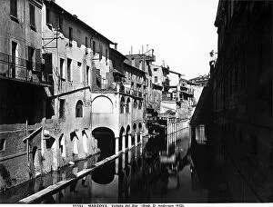 Images Dated 10th March 2010: The canal known as 'Rio' in Mantua