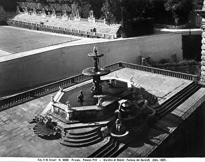 Images Dated 16th December 2010: The 'Carciofo' (Artichoke) fountain in the Boboli Gardens of Florence