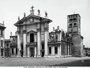 Images Dated 10th March 2010: The cathedral of Mantua