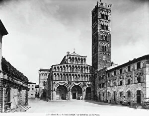 Images Dated 21st April 2008: The Cathedral of San Martino in Lucca