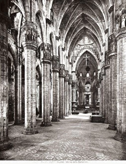 Images Dated 28th February 2008: The central nave of Milan's Cathedral