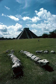 Images Dated 18th April 2011: Chichen Itza: at the foot of the pyramid called 'Of the Castle' plumed serpents lie two stone