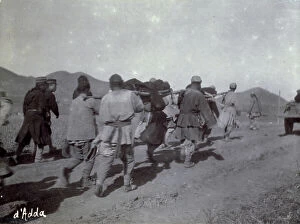 Images Dated 21st November 2011: Chinese stretcher bearers transporting those wounded in the Russo-Japanese war