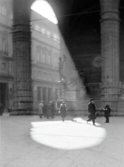 Florence Collection: Cone of light in the piazza della Signoria; Photo studio
