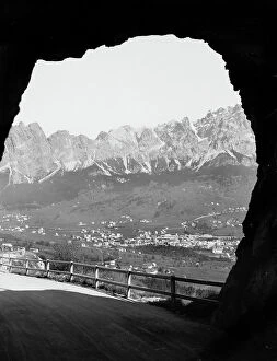 Images Dated 19th June 2009: Cortina d'Ampezzo, Belluno