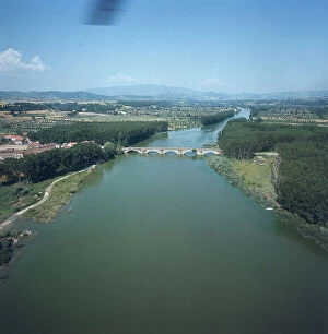 Images Dated 4th September 2007: The course of the Arno