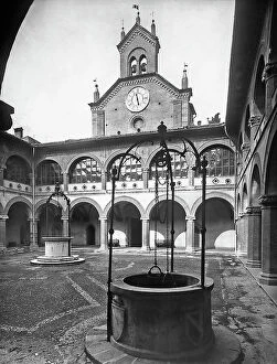 Images Dated 12th April 2012: Detail of the Courtyard of the College of Spain, in Bologna